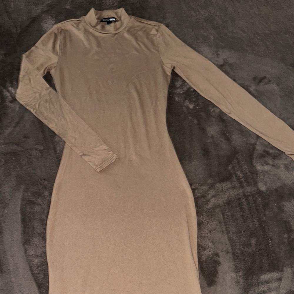Fashion Nova Long Sleeve Bodycon Dress in Taupe